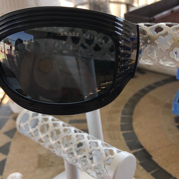 Ralph Lauren - Picture 2 of 2